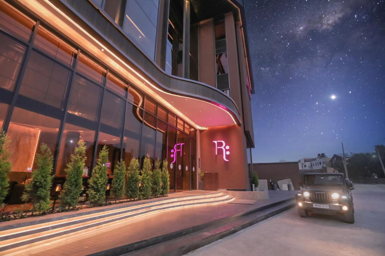 Regenta Place Verka Amritsar Exterior foto